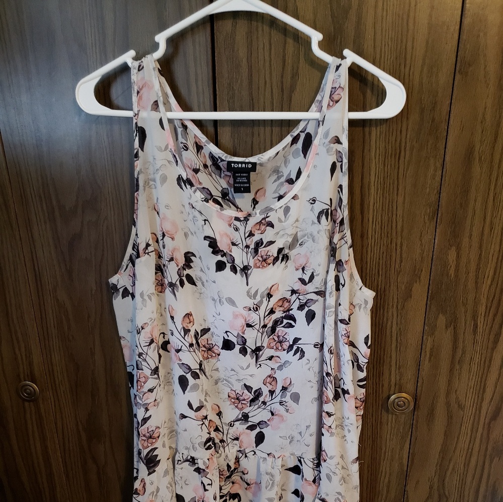 Torrid sheer size 1 top
